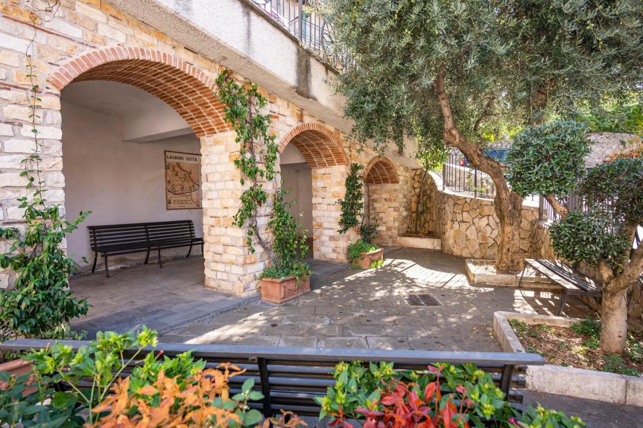 Piazza Laurino Apartments Basic Excursions Alto Cilento Cammino Giubilare Di Santelena Extérieur photo