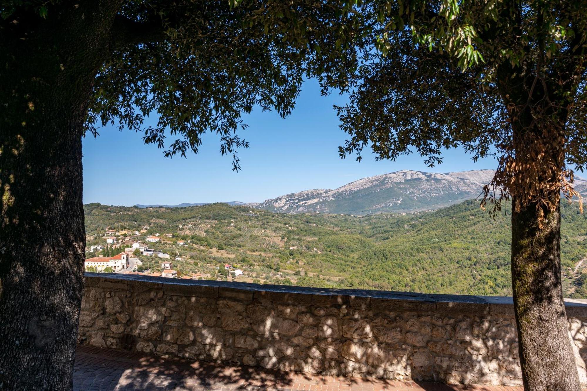Piazza Laurino Apartments Basic Excursions Alto Cilento Cammino Giubilare Di Santelena Extérieur photo