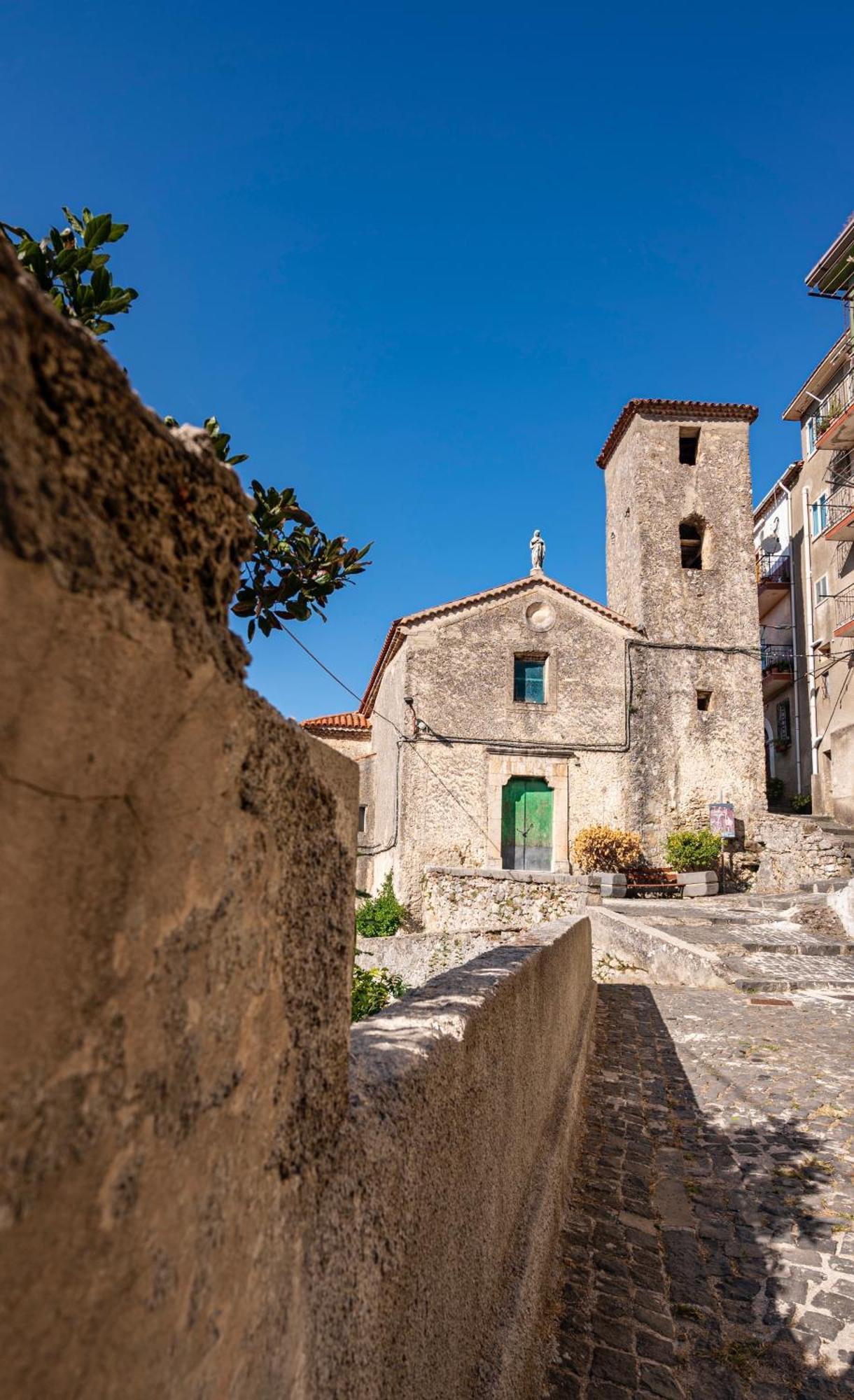 Piazza Laurino Apartments Basic Excursions Alto Cilento Pellegrinaggio Giubilare Extérieur photo