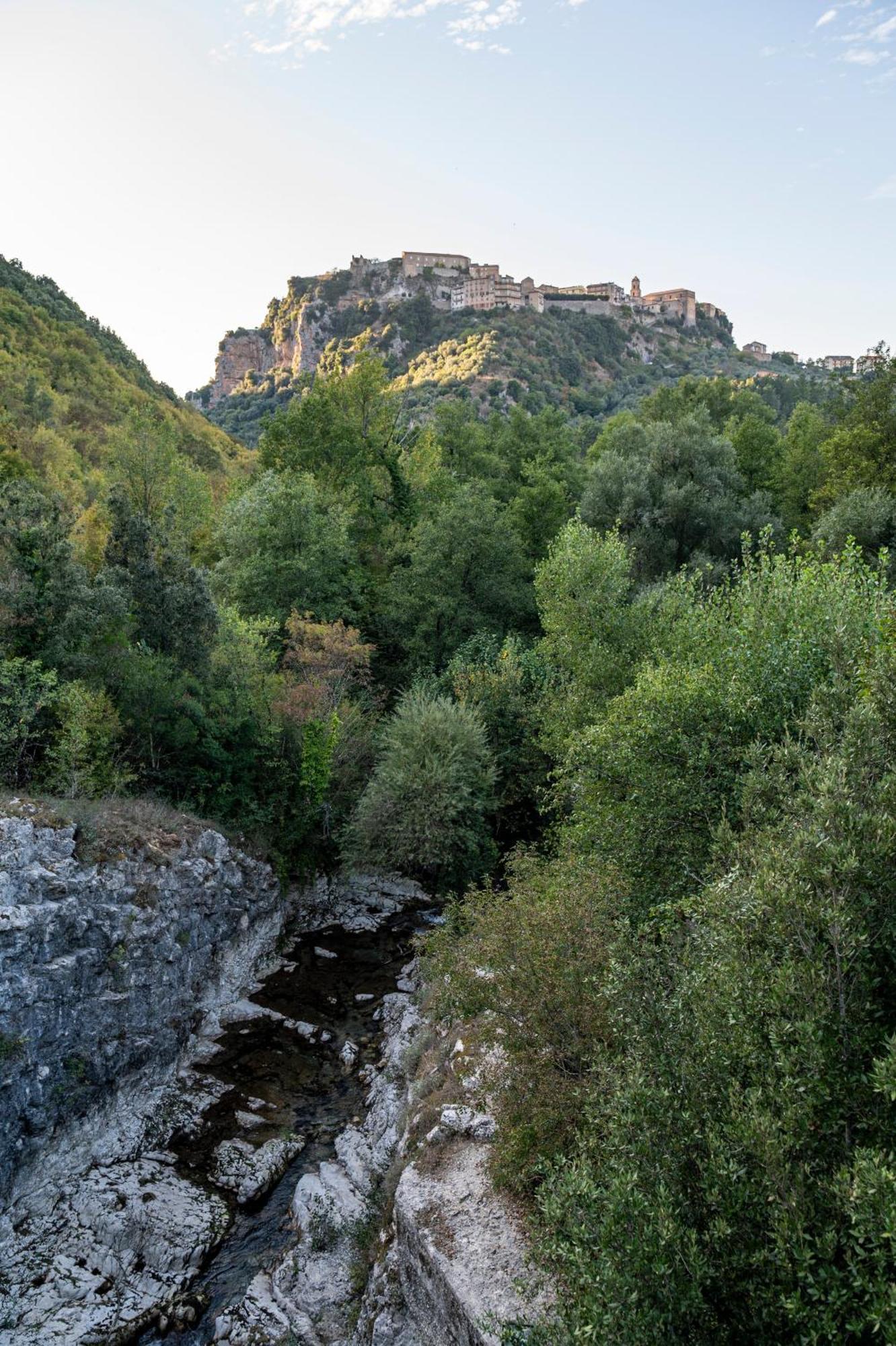 Piazza Laurino Apartments Basic Excursions Alto Cilento Cammino Giubilare Di Santelena Extérieur photo
