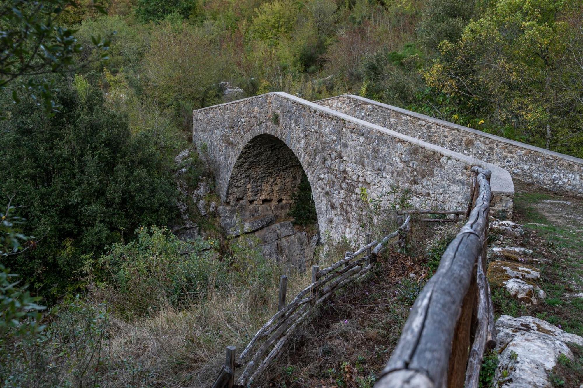 Piazza Laurino Apartments Basic Excursions Alto Cilento Cammino Giubilare Di Santelena Extérieur photo